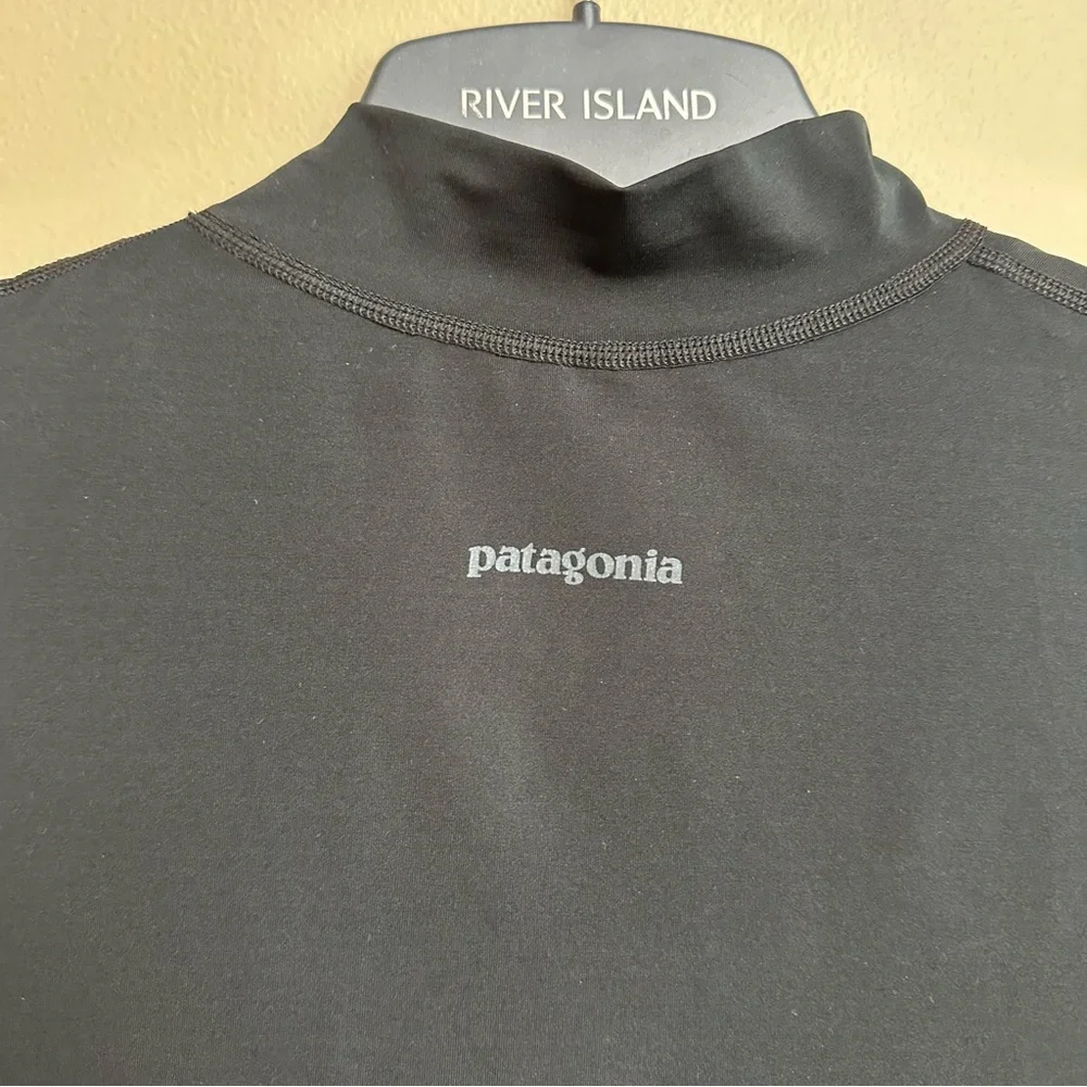 Patagonia Short Sleeve Rashguard - Picture 3 of 9